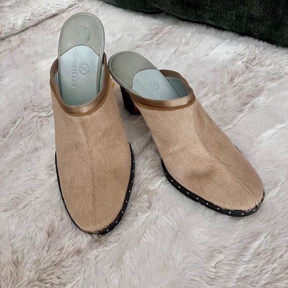 Cole Haan Tan Fur Studded closed Toe Block Heel Mule Sandals Women's Size 7.5AA - Picture 13 of 13